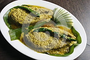 Elisher tela jhal - A Bengali Dish photo