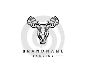 Elk head. Moose stylish head. Isolated vector illustration. Wild animal. Hunting logo. Tattoo tribal style