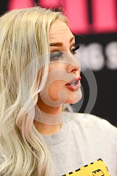 Ellimacs SFX famous on youtube in makeup