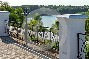 Embankment in the village of Vyoshenskaya