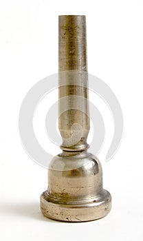 emboushure (mouth-piece)