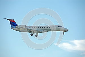 EMbraer ERJ regional jet