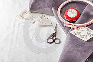 Embroidery set. Linen fabric, embroidery patterns, embroidery hoop and needls