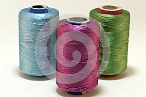 Embroidery yarn bobbins