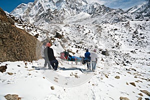 Emergency evacuate an injured climber, Nepal Himalayas