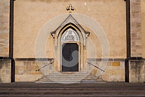 Emmaus monastery Na Slovanech, Abbey Church of the Blessed Virgin Mary, St. Jerome and Slavic Saints entrance architectural detail