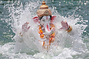 Emotional moments ganesh chaturthi idol immersion ceremony captured in rivers and oceans
