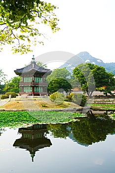 El emperador palacio sobre el Seúl 