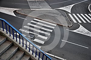 Empty intersection zebra crossing