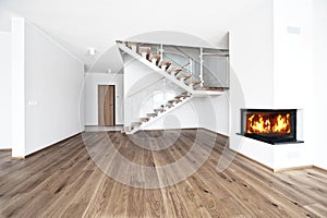 Empty room with fire place