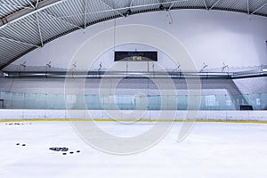 Empty skating ice hockey rink