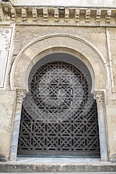 Enchanting Architecture of Alhambra Palace