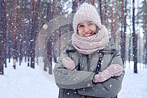 Engaging smile of beautiful woman during the outdoors walk under
