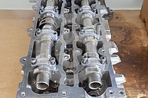 Engine head with valves