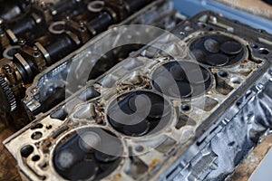 Engine head with valves