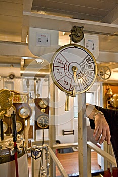 Engine room speed telegraph photo