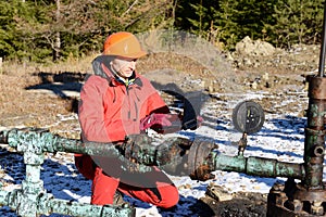 Engineer for oil and gas production in the mountains