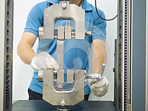 Engineering testing machine