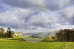 English country house photo