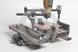 Engraving device pantograph with CNC engraver with letterpress alphabet