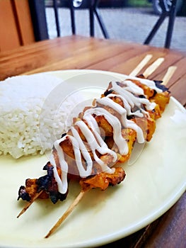 enjoy barbecue spiced chicken satay with the addition of delicious mayonnaise sauce.