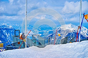 Enjoy Five fingers viewpoint, Dachstein-Krippenstein, Salzkammergut, Austria