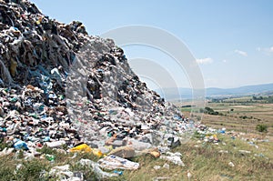 Enormous Trash wave near fields