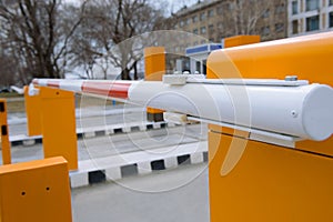 Entrance barrier