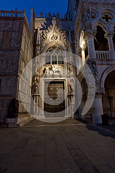 Entrance Porta della Carta Palace Palazzo Ducale San Marco, Venice, Venezia, Italia, Italy photo
