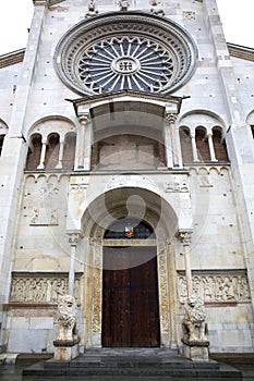 Entrada puerta de catedral de 