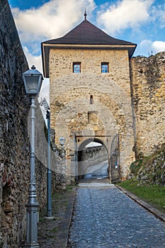 Vstupná brána do Trenčianskeho hradu na Slovensku