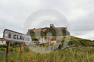 Entrance sign to the village of Clavijo by road.