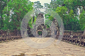 Entrance stone path from Ta Som temple. Angkor Wat