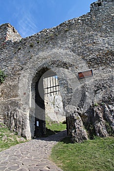 Entrance to Beckov castle