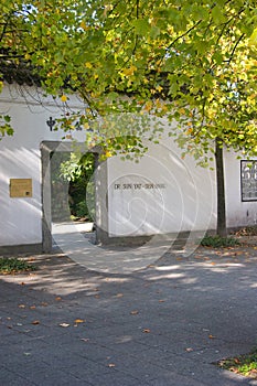 Entrance to Dr. Sun Yat-Sen Park, Vancouver photo