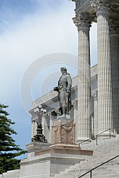 Entrance to the Missouri State Capitol