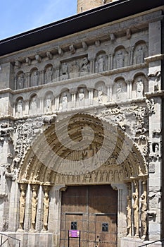 Entrande door of Santa Maria la Real, Sanguesa,