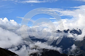 Entre las nubes photo