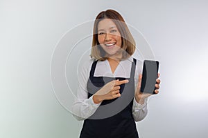 Entrepreneur asian woman showing smartphone