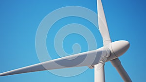 Eolic Generator with Clipping Path