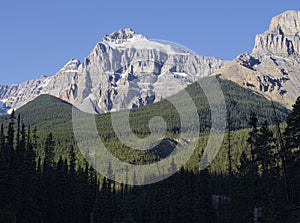 Epaulette Mountain