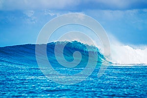 Epic Waves, Perfect Surf