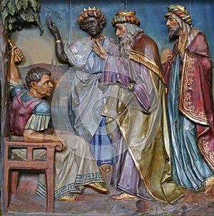 Epiphany in front of Herod