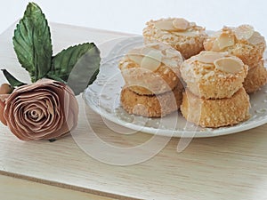 Eponge, Sponge Balls Filled With Raspberry Jam Covered With Sliced Almonds