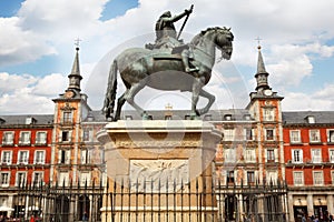 Equestrian monument to Philip III Habsburg photo