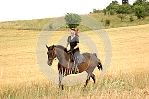 Equestrienne.