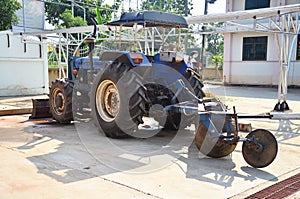 Equipment for equipment Tractor pushcart