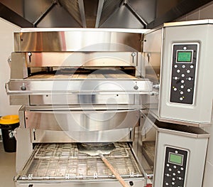 Equipment for pizzerias