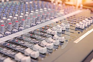 equipment for sound mixer control, electornic device