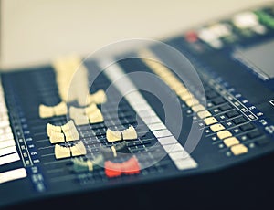 Equipment for sound mixer control, electornic device